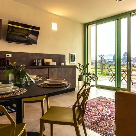 Διαμέρισμα Nicolo E Gli Alberi Villino C