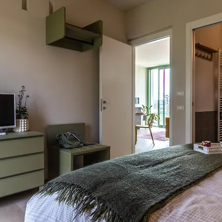 Nicolo E Gli Alberi Villino C Διαμέρισμα