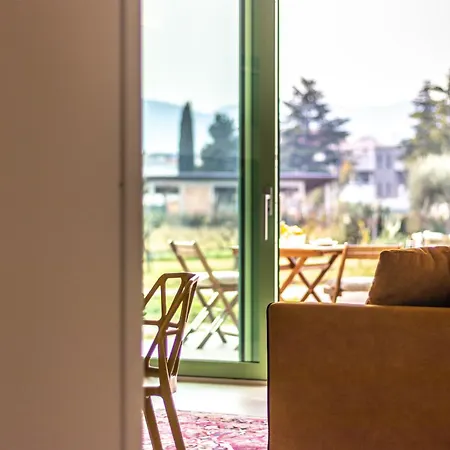 Nicolo E Gli Alberi Villino C