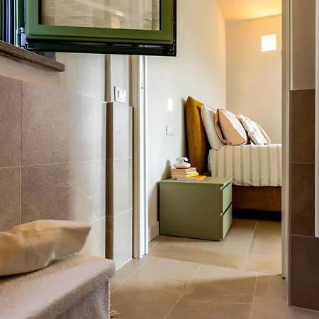 Nicolo E Gli Alberi Villino C *